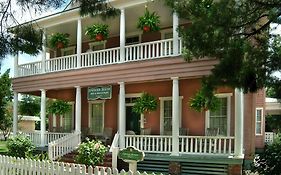 Spencer House Inn Bed And Breakfast