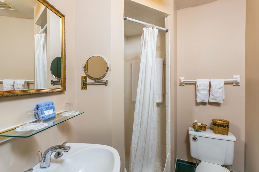 Spencer House Inn Saint Marys Room photo