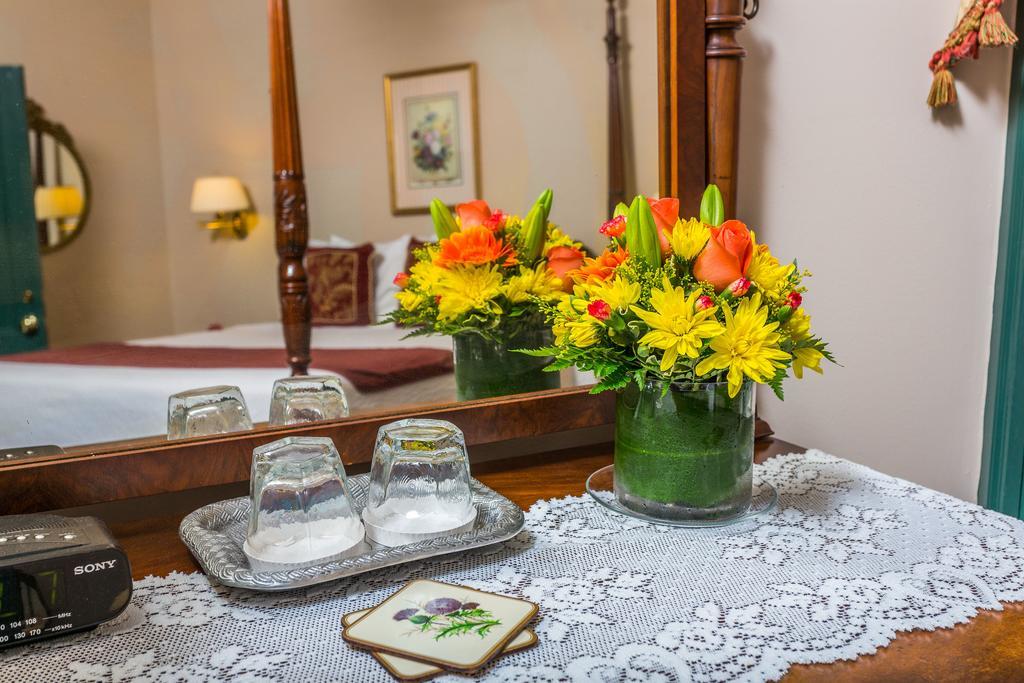 Spencer House Inn Saint Marys Room photo