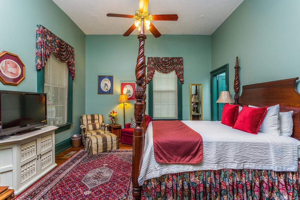 Spencer House Inn Saint Marys Room photo